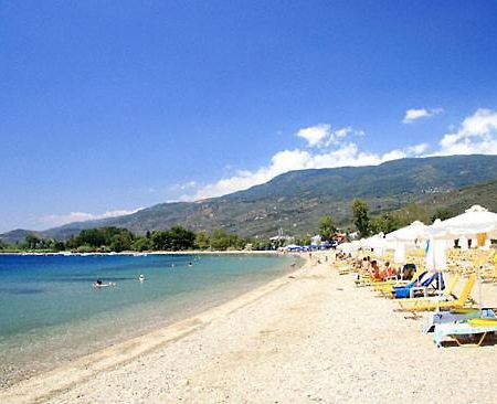 Near Paradise Koropi Bagian luar foto